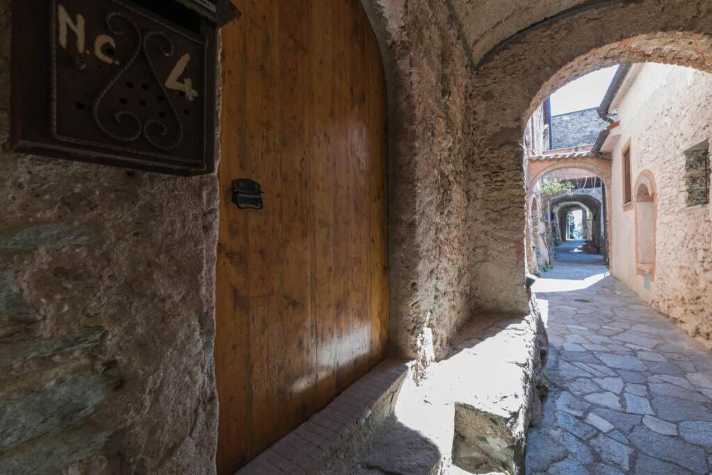 La Casa Di Sandra A Noli Villa Exterior photo